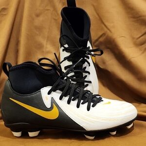 Nike Mens Shoes Black and Gold